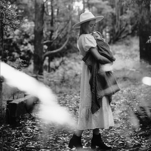 Meet your Posher, Amie - Picture 5 of 5